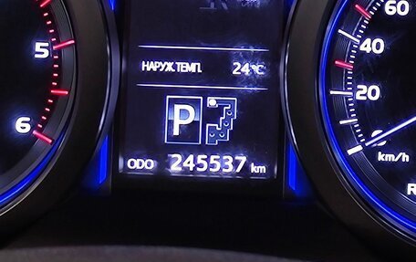 Toyota Land Cruiser Prado 150 рестайлинг 2, 2015 год, 3 250 000 рублей, 19 фотография