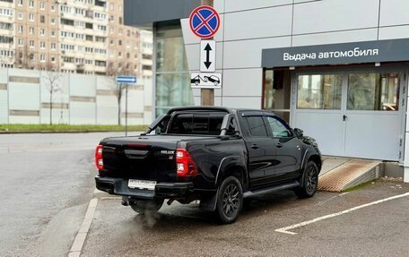 Toyota Hilux VIII, 2022 год, 5 500 000 рублей, 4 фотография