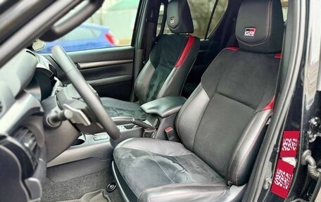 Toyota Hilux VIII, 2022 год, 5 500 000 рублей, 10 фотография