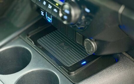 Toyota Hilux VIII, 2022 год, 5 500 000 рублей, 24 фотография