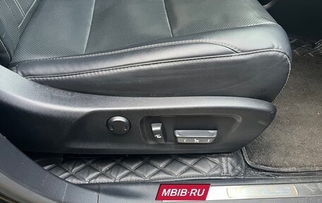 Lexus RX IV рестайлинг, 2019 год, 4 100 000 рублей, 10 фотография