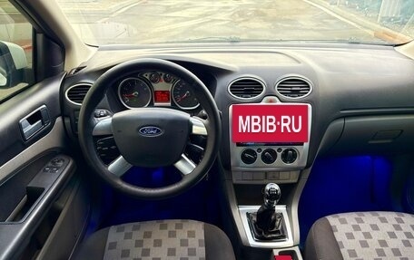 Ford Focus II рестайлинг, 2009 год, 695 000 рублей, 21 фотография