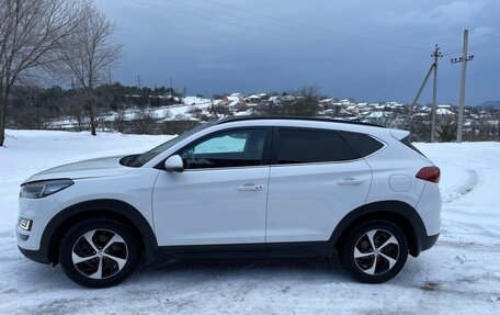 Hyundai Tucson III, 2018 год, 2 590 000 рублей, 2 фотография