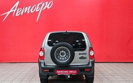 Chevrolet Niva I рестайлинг, 2018 год, 700 000 рублей, 4 фотография