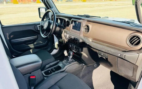 Jeep Wrangler, 2021 год, 4 780 000 рублей, 10 фотография