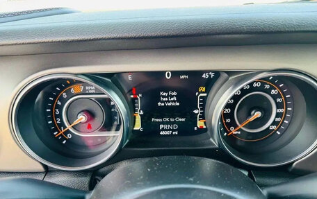 Jeep Wrangler, 2021 год, 4 780 000 рублей, 14 фотография