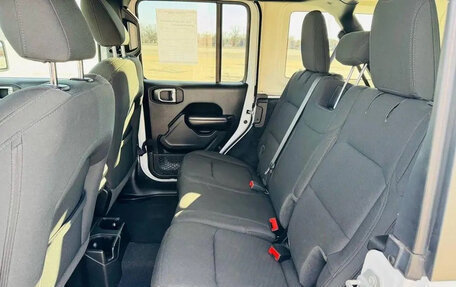 Jeep Wrangler, 2021 год, 4 780 000 рублей, 28 фотография