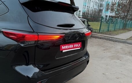 Toyota Highlander, 2025 год, 6 150 000 рублей, 4 фотография