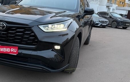 Toyota Highlander, 2025 год, 6 150 000 рублей, 3 фотография