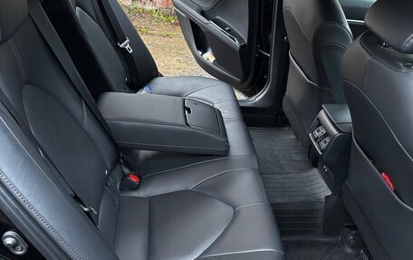 Toyota Camry, 2018 год, 2 650 000 рублей, 11 фотография