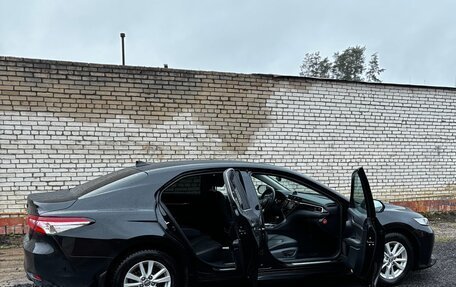 Toyota Camry, 2018 год, 2 650 000 рублей, 13 фотография