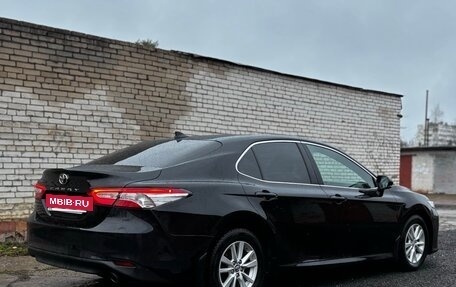 Toyota Camry, 2018 год, 2 650 000 рублей, 6 фотография