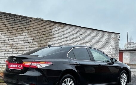 Toyota Camry, 2018 год, 2 650 000 рублей, 8 фотография