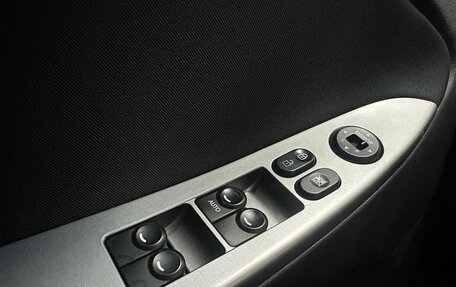 Hyundai Solaris II рестайлинг, 2015 год, 1 055 000 рублей, 13 фотография