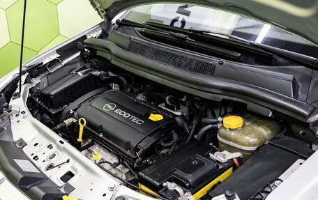 Opel Zafira B, 2008 год, 550 000 рублей, 20 фотография