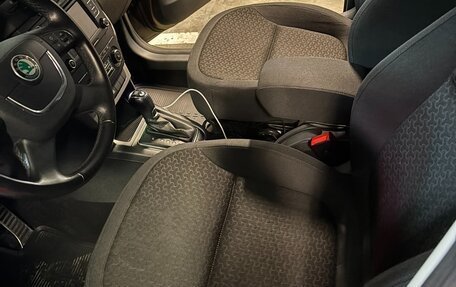 Skoda Yeti I рестайлинг, 2013 год, 1 500 000 рублей, 9 фотография