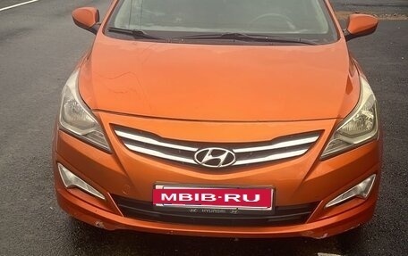 Hyundai Solaris II рестайлинг, 2015 год, 550 000 рублей, 1 фотография