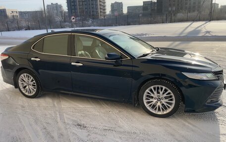 Toyota Camry, 2018 год, 2 500 000 рублей, 5 фотография