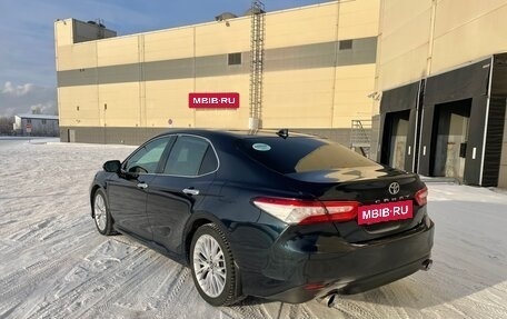 Toyota Camry, 2018 год, 2 500 000 рублей, 8 фотография