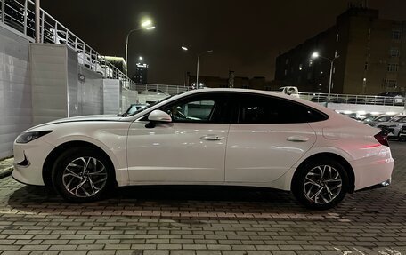 Hyundai Sonata VIII, 2021 год, 2 800 000 рублей, 3 фотография