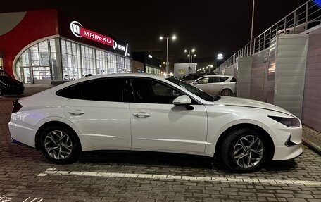 Hyundai Sonata VIII, 2021 год, 2 800 000 рублей, 2 фотография