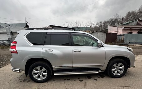 Toyota Land Cruiser Prado 150 рестайлинг 2, 2012 год, 3 090 000 рублей, 2 фотография