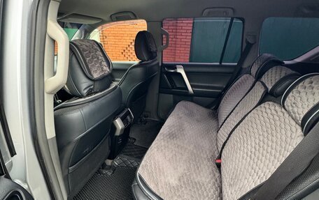 Toyota Land Cruiser Prado 150 рестайлинг 2, 2012 год, 3 090 000 рублей, 12 фотография