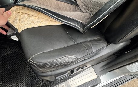 Toyota Land Cruiser Prado 150 рестайлинг 2, 2012 год, 3 090 000 рублей, 14 фотография