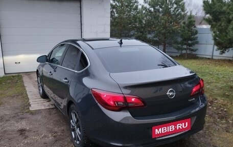 Opel Astra J, 2013 год, 1 200 000 рублей, 6 фотография