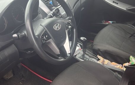 Hyundai Solaris II рестайлинг, 2015 год, 550 000 рублей, 6 фотография