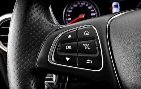 Mercedes-Benz V-Класс, 2018 год, 3 850 000 рублей, 6 фотография