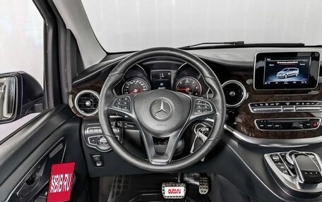 Mercedes-Benz V-Класс, 2018 год, 3 850 000 рублей, 8 фотография