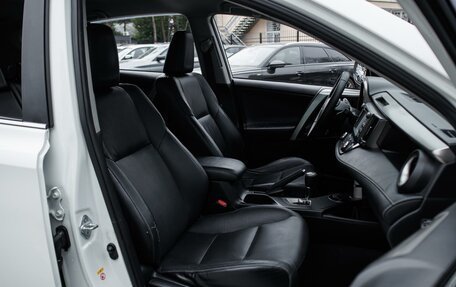 Toyota RAV4, 2015 год, 2 400 000 рублей, 8 фотография