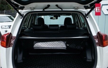 Toyota RAV4, 2015 год, 2 400 000 рублей, 24 фотография