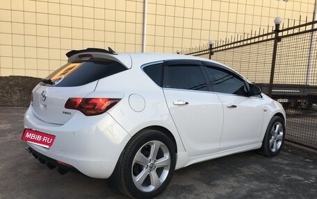 Opel Astra J, 2011 год, 895 000 рублей, 4 фотография