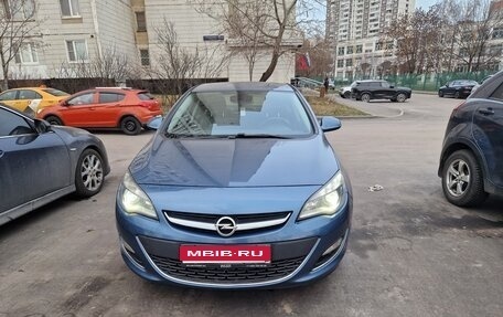 Opel Astra J, 2013 год, 970 000 рублей, 1 фотография