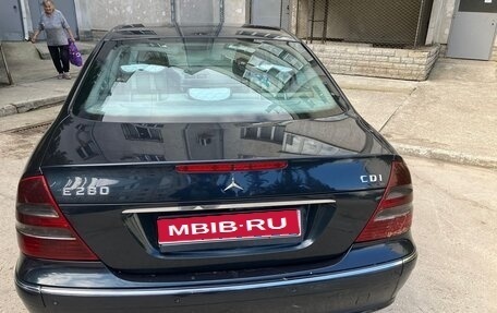 Mercedes-Benz E-Класс, 2005 год, 820 000 рублей, 1 фотография