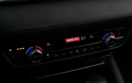 Mazda 6, 2019 год, 2 850 000 рублей, 21 фотография