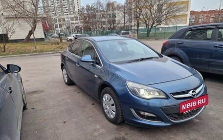 Opel Astra J, 2013 год, 970 000 рублей, 2 фотография