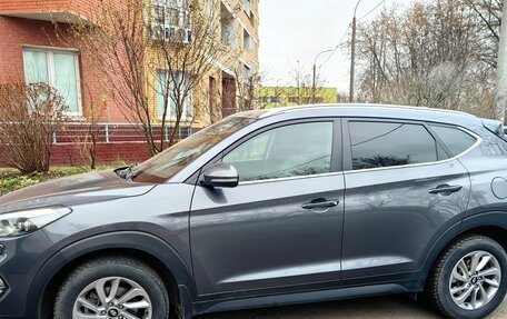 Hyundai Tucson III, 2017 год, 1 950 000 рублей, 2 фотография