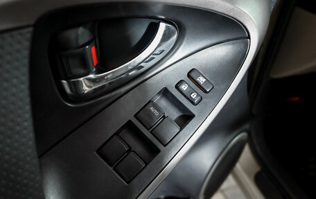 Toyota RAV4, 2008 год, 1 385 000 рублей, 14 фотография