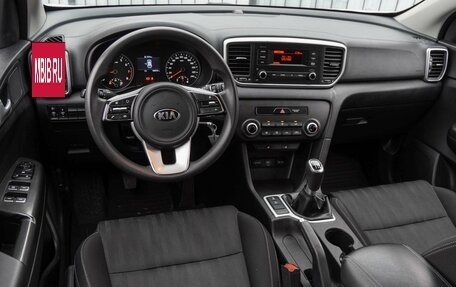 KIA Sportage IV рестайлинг, 2018 год, 1 890 000 рублей, 6 фотография