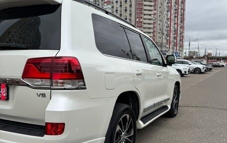 Toyota Land Cruiser 200, 2019 год, 7 300 000 рублей, 7 фотография