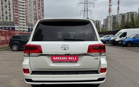 Toyota Land Cruiser 200, 2019 год, 7 300 000 рублей, 8 фотография