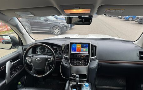 Toyota Land Cruiser 200, 2019 год, 7 300 000 рублей, 10 фотография