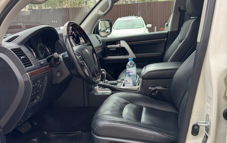 Toyota Land Cruiser 200, 2019 год, 7 300 000 рублей, 20 фотография