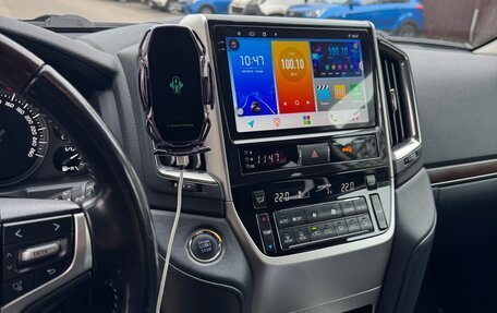 Toyota Land Cruiser 200, 2019 год, 7 300 000 рублей, 22 фотография