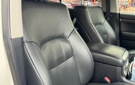 Toyota Land Cruiser 200, 2019 год, 7 300 000 рублей, 27 фотография