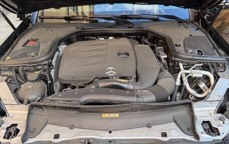 Mercedes-Benz E-Класс, 2020 год, 5 700 000 рублей, 24 фотография