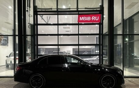 Mercedes-Benz E-Класс, 2017 год, 1 940 000 рублей, 5 фотография